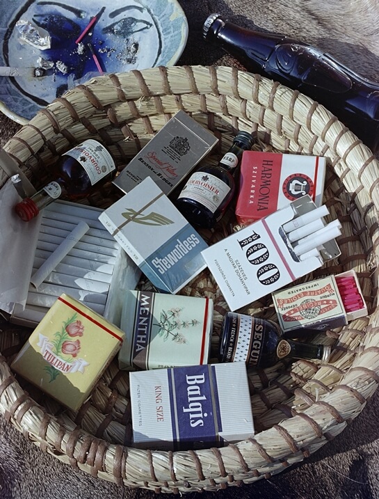 Cigaretta kínáló, 1968