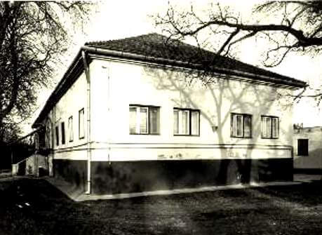 Csongrád - Dohánybeváltó Csongrád - Dohánybeváltó