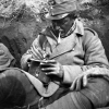 Katona cigarettával, 1914