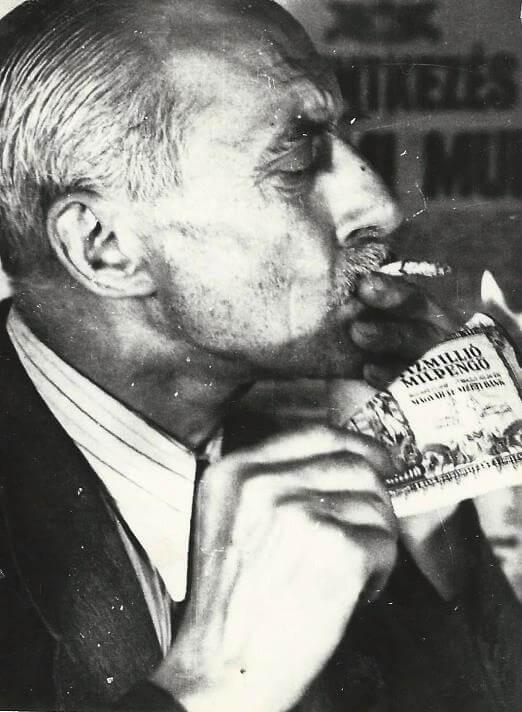 Rágyújtás, 1946 Rágyújtás, 1946