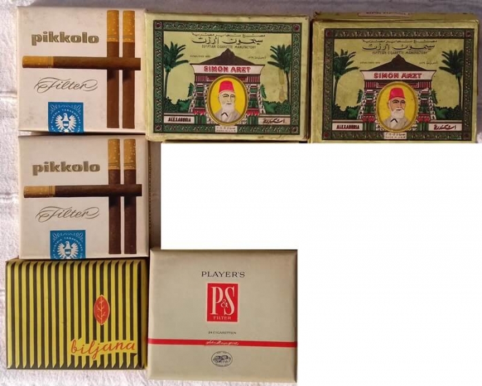 Régi, üres dobozok 01.
