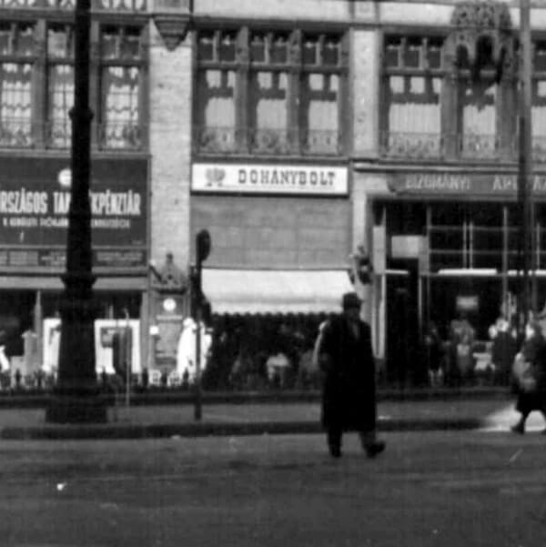 Ferenciek tere - Dohánybolt