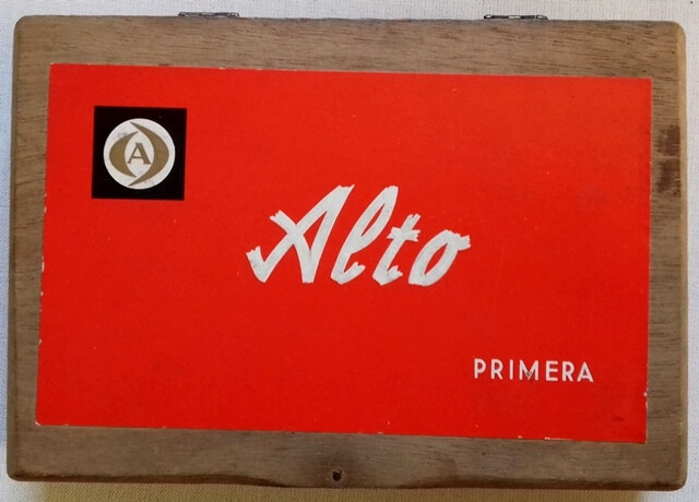 Alto - üres