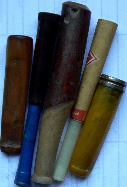 5 db régi cigarettaszipka